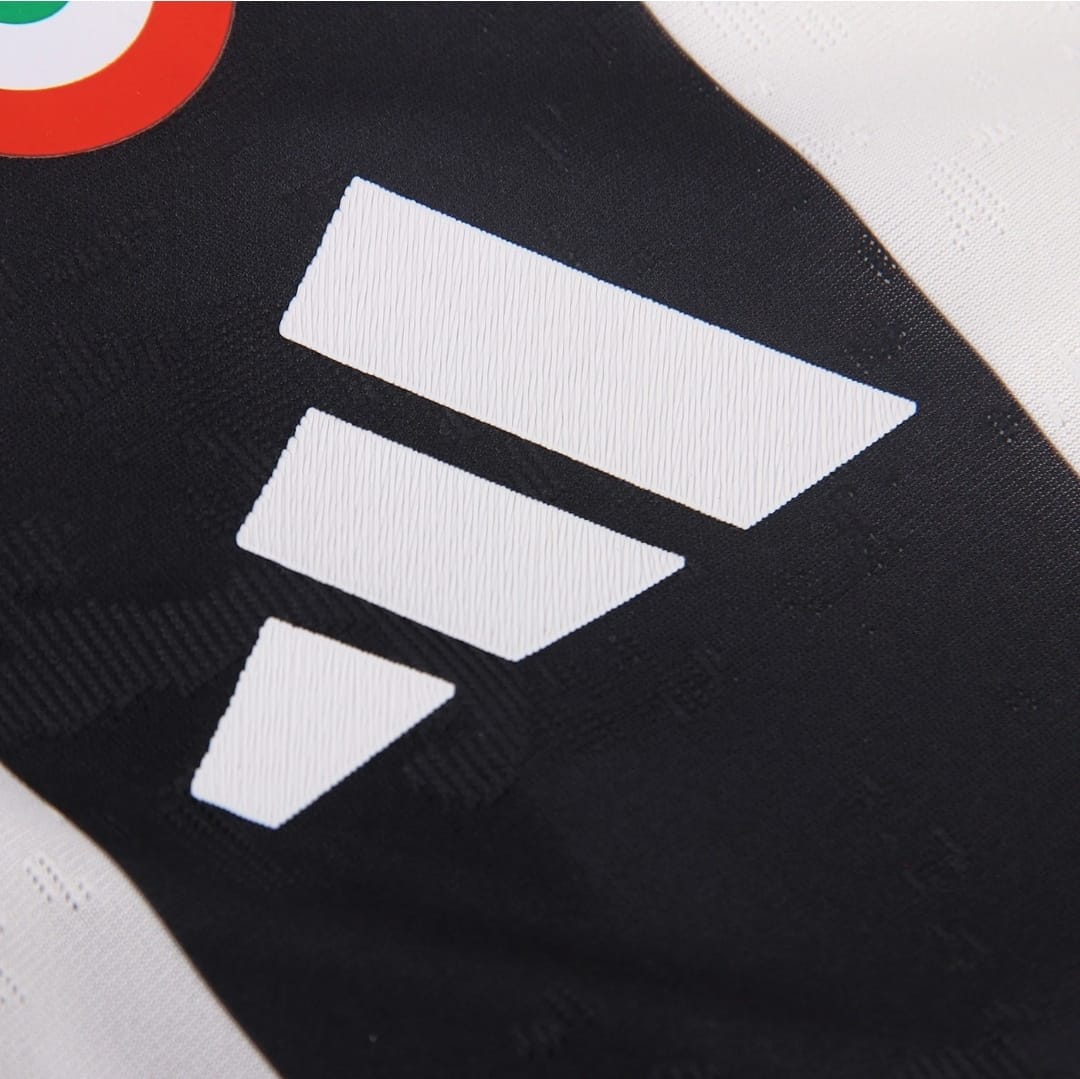 Camiseta Juventus Local 24/25 Version Jugador